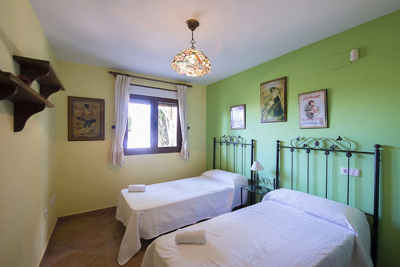 5 bedroom Villa for sale in Calpe / Calp with pool garage - € 790,000 (Ref: 3545207)