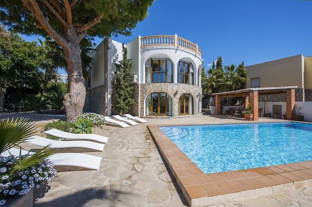 5 Zimmer Villa zu verkaufen in Calpe / Calp mit Pool Garage - 790.000 € (Ref: 3545207)