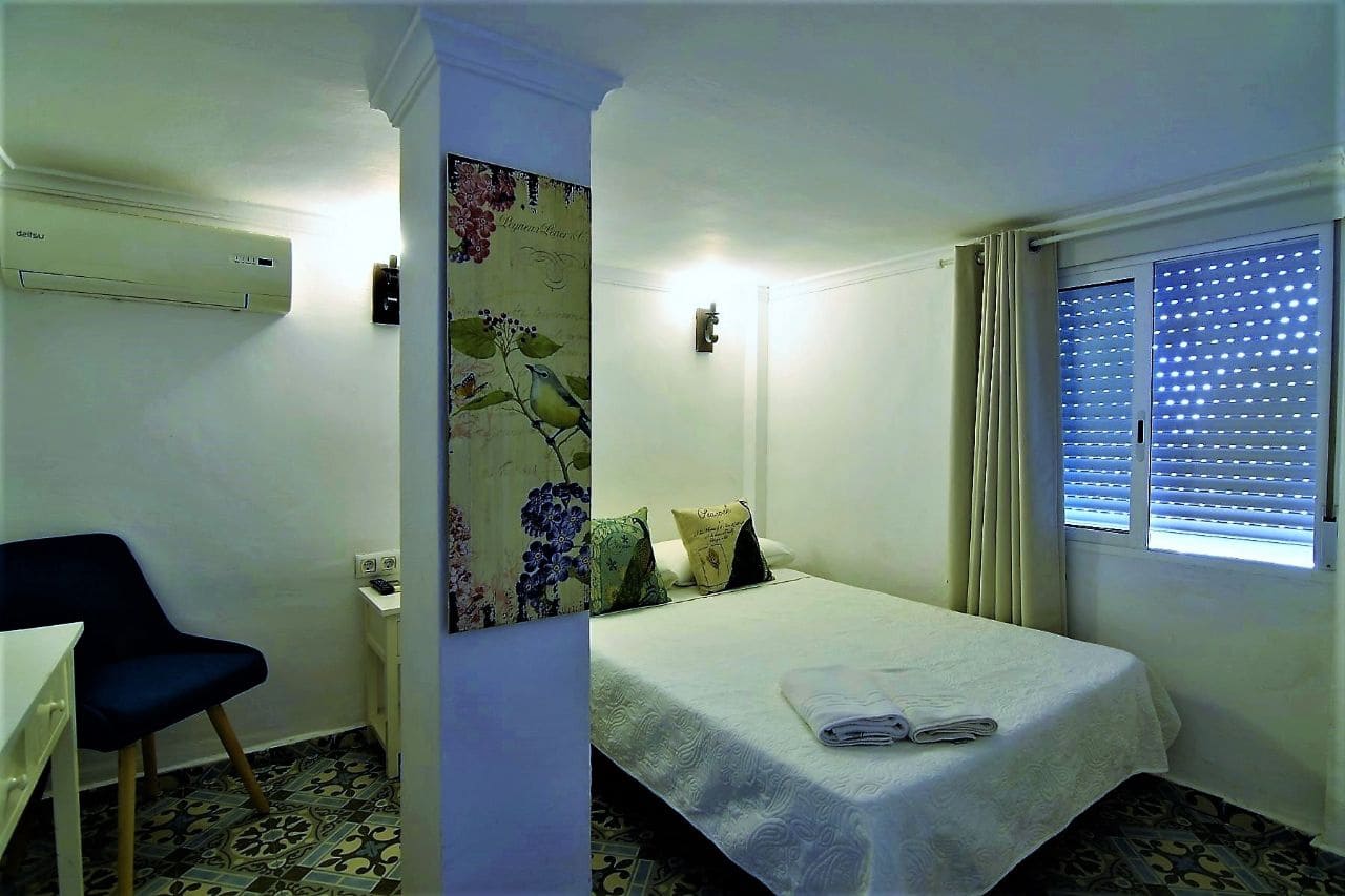 15 slaapkamer Hotel te koop in Calpe / Calp met zwembad garage - € 1.050.000 (Ref: 4171057)