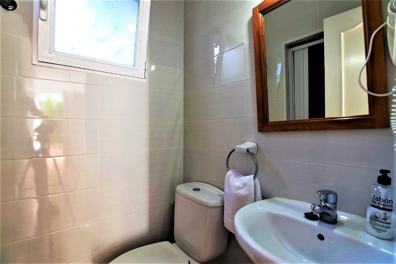 15 slaapkamer Hotel te koop in Calpe / Calp met zwembad garage - € 1.050.000 (Ref: 4171057)