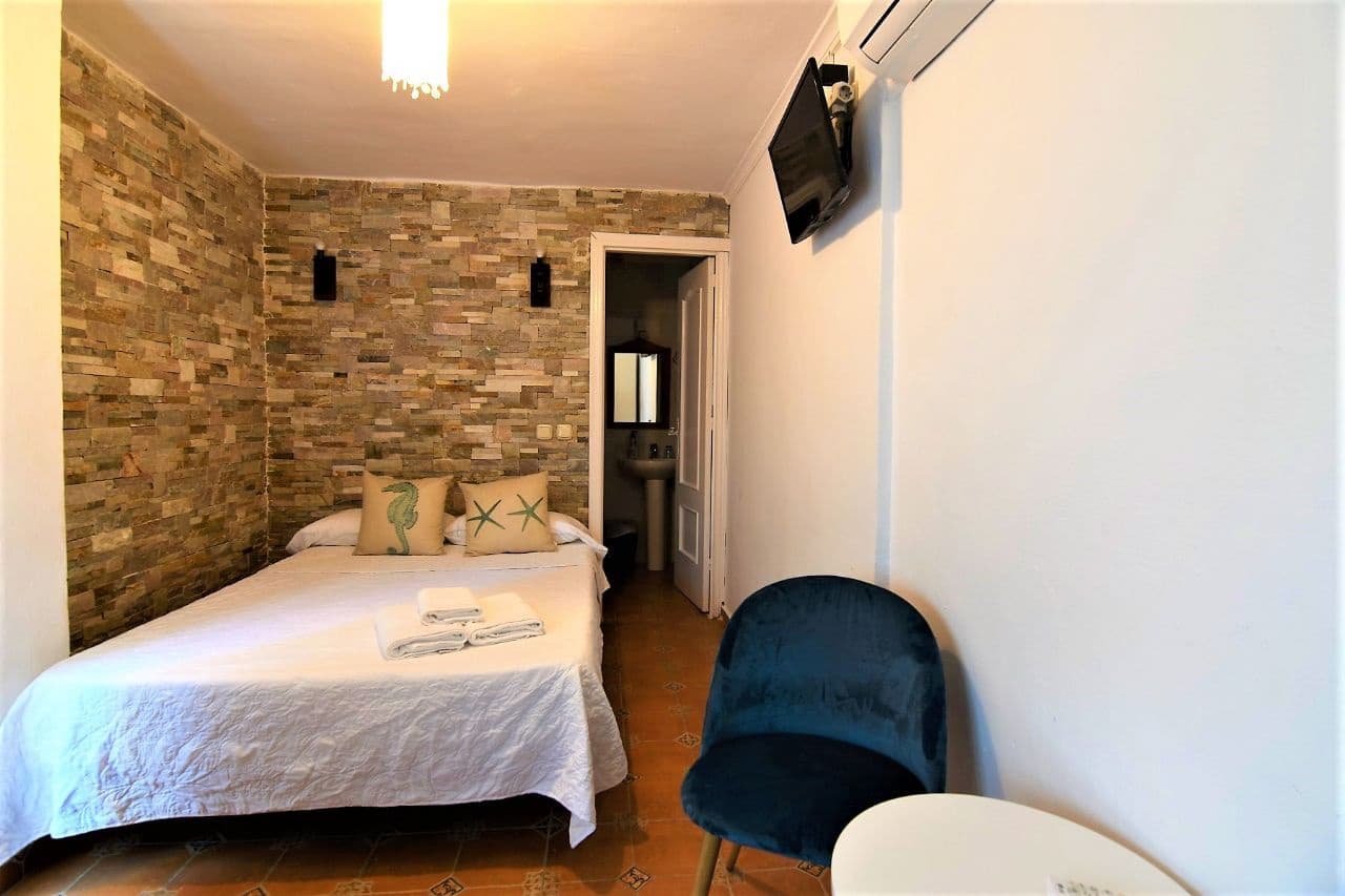 15 slaapkamer Hotel te koop in Calpe / Calp met zwembad garage - € 1.050.000 (Ref: 4171057)