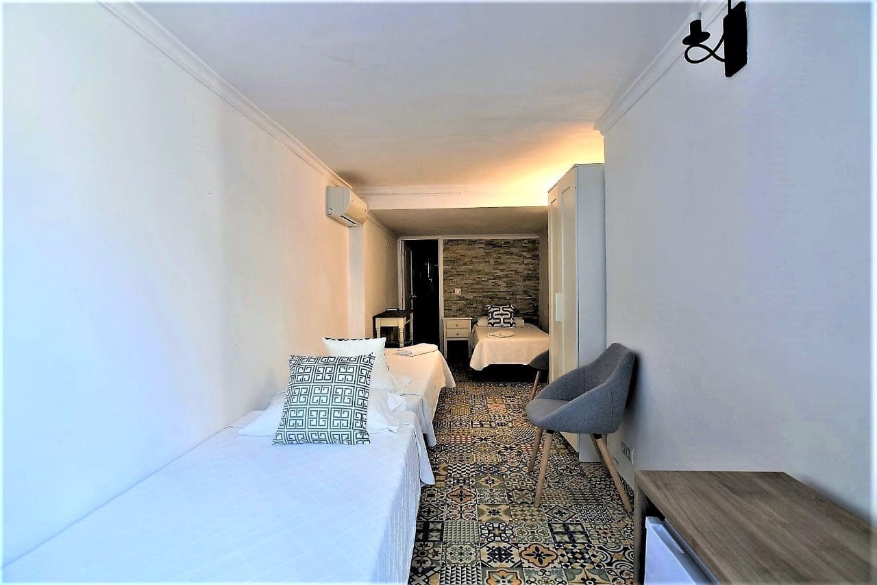 15 slaapkamer Hotel te koop in Calpe / Calp met zwembad garage - € 1.050.000 (Ref: 4171057)