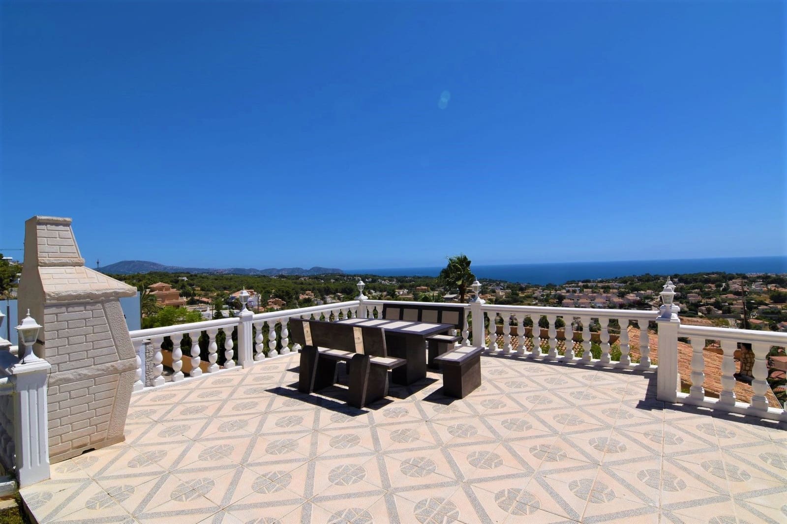 Chalet de 4 habitaciones en Calpe / Calp en venta con piscina garaje - 1.250.000 € (Ref: 4698484)