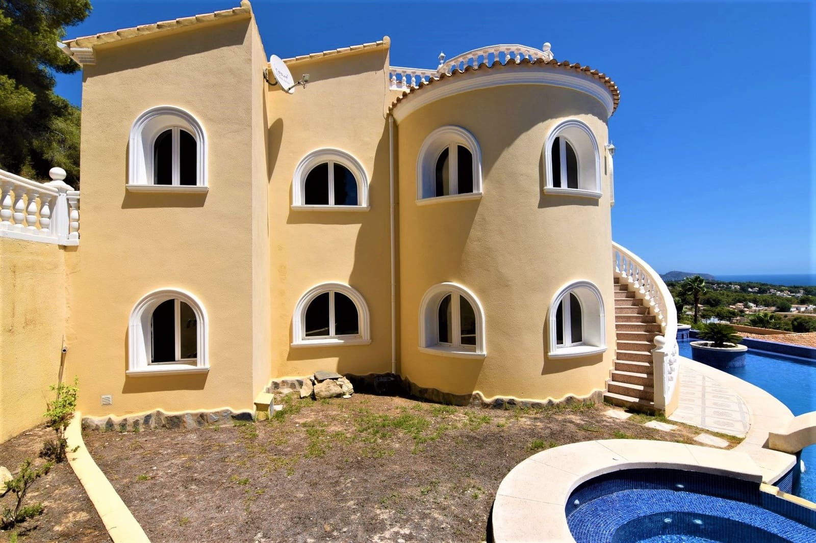 Chalet de 4 habitaciones en Calpe / Calp en venta con piscina garaje - 1.250.000 € (Ref: 4698484)