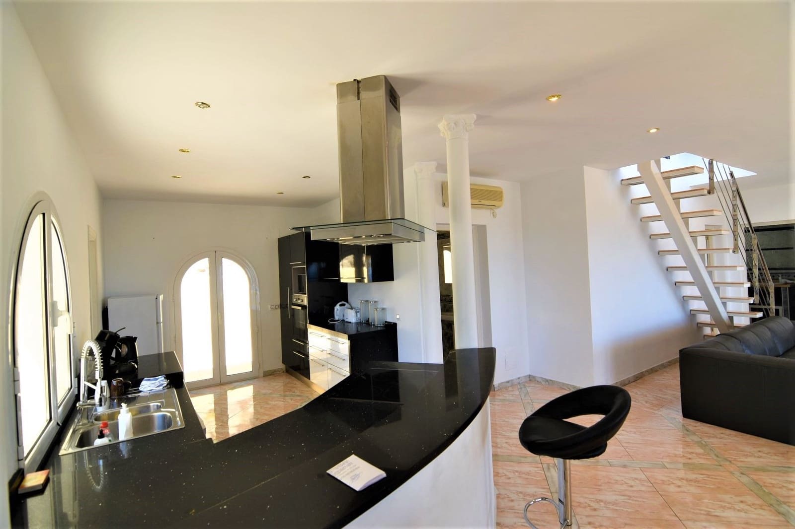 Chalet de 4 habitaciones en Calpe / Calp en venta con piscina garaje - 1.250.000 € (Ref: 4698484)