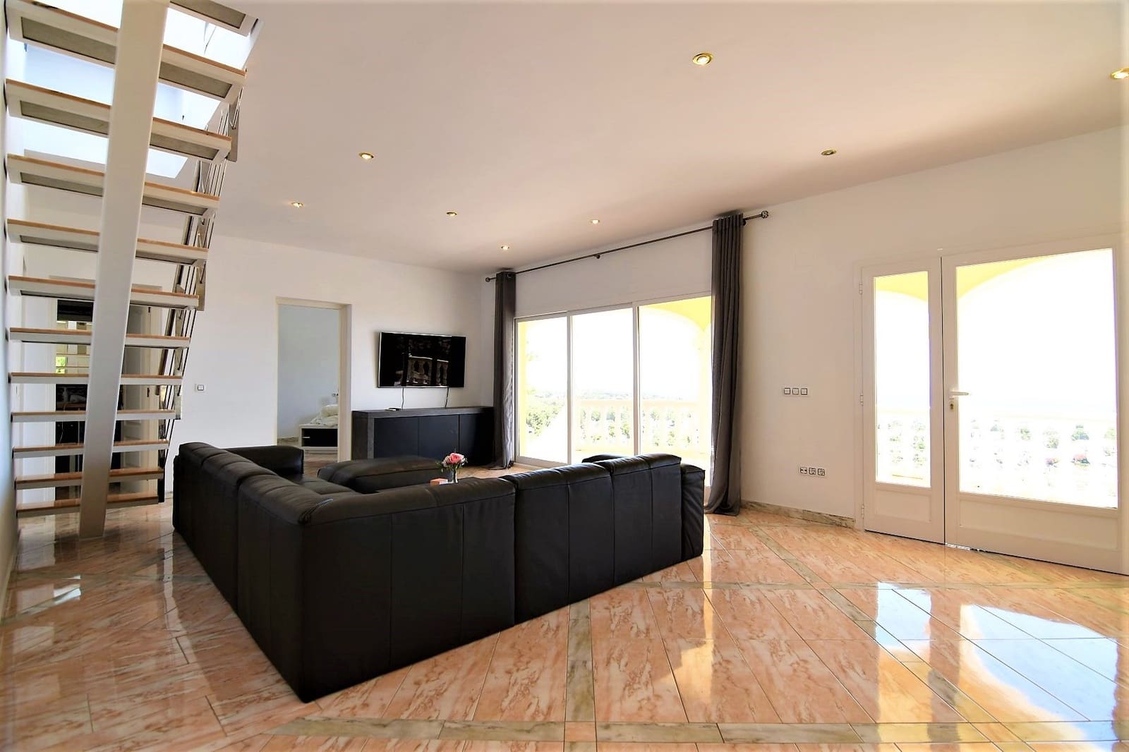 Chalet de 4 habitaciones en Calpe / Calp en venta con piscina garaje - 1.250.000 € (Ref: 4698484)