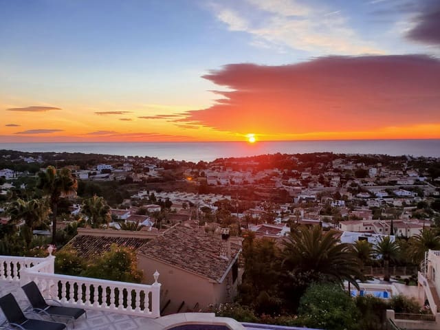 Chalet de 4 habitaciones en Calpe / Calp en venta con piscina garaje - 1.250.000 € (Ref: 4698484)