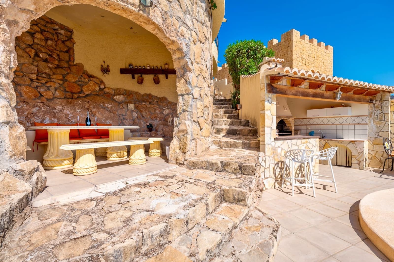 3 slaapkamer Villa te koop in Calpe / Calp met zwembad garage - € 764.000 (Ref: 5178279)