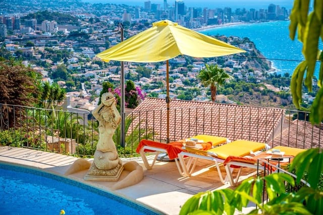 3 slaapkamer Villa te koop in Maryvilla, Calpe / Calp met zwembad garage - € 764.000 (Ref: 5178279)