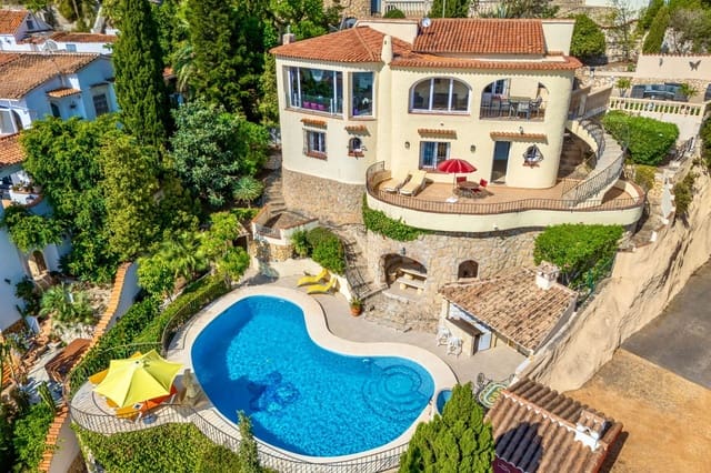 3 slaapkamer Villa te koop in Maryvilla, Calpe / Calp met zwembad garage - € 764.000 (Ref: 5178279)