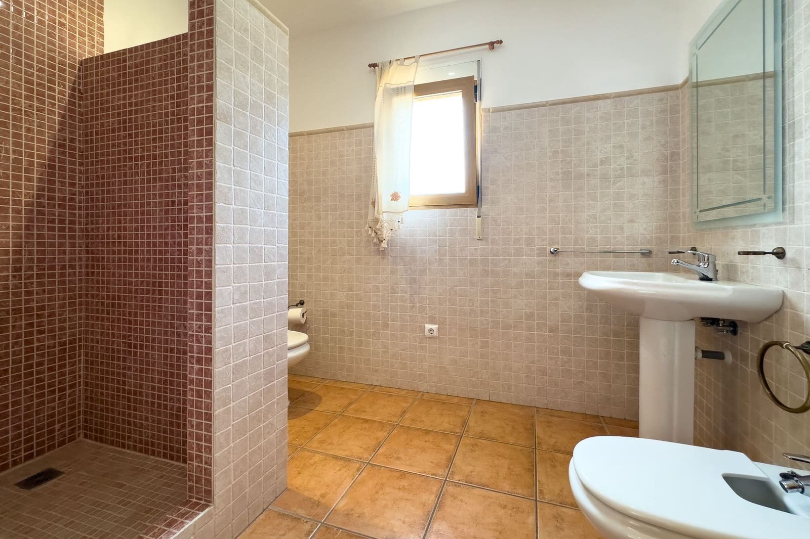 5 bedroom Villa for sale in Calpe / Calp with pool garage - € 650,000 (Ref: 7644535)