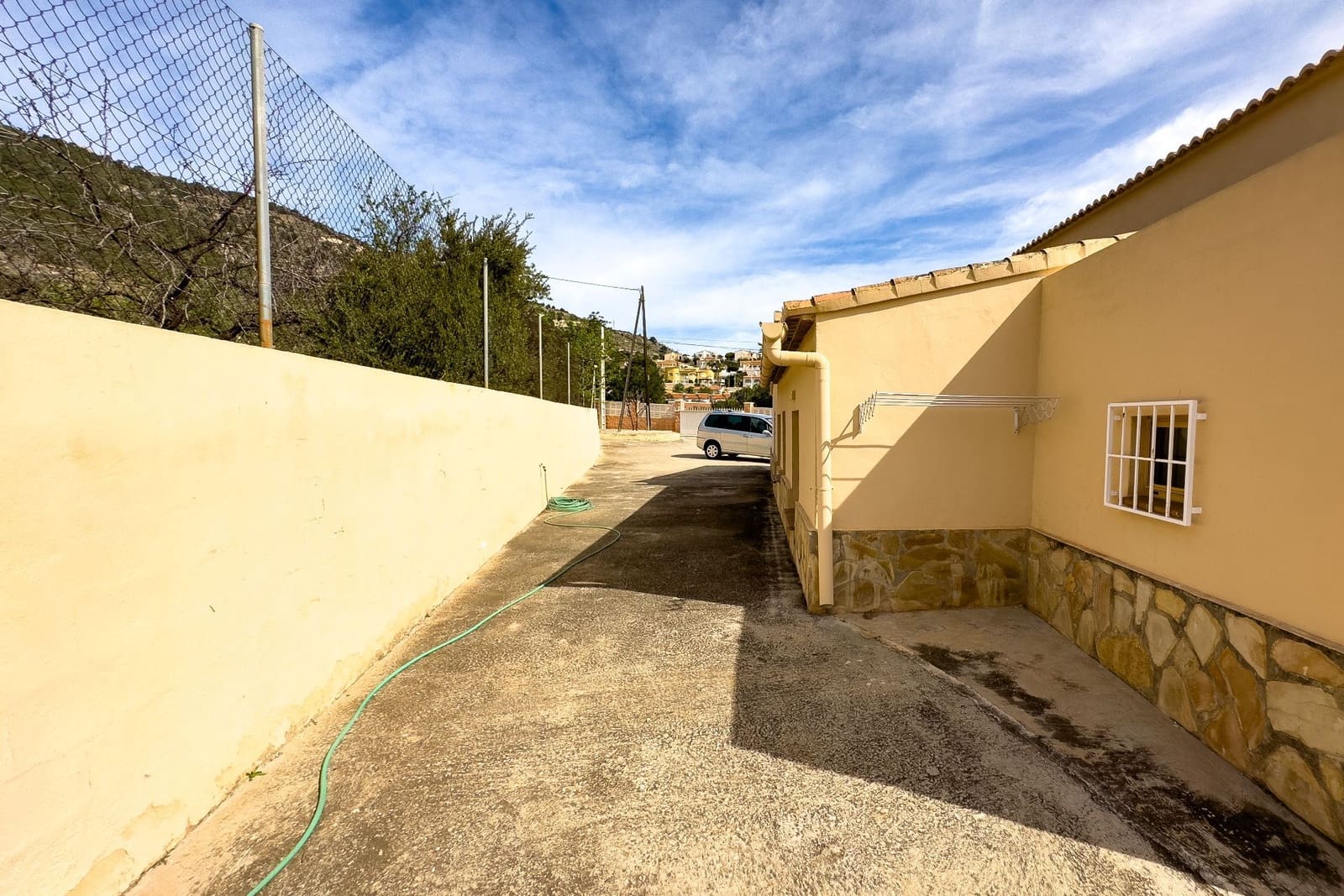 5 bedroom Villa for sale in Calpe / Calp with pool garage - € 650,000 (Ref: 7644535)