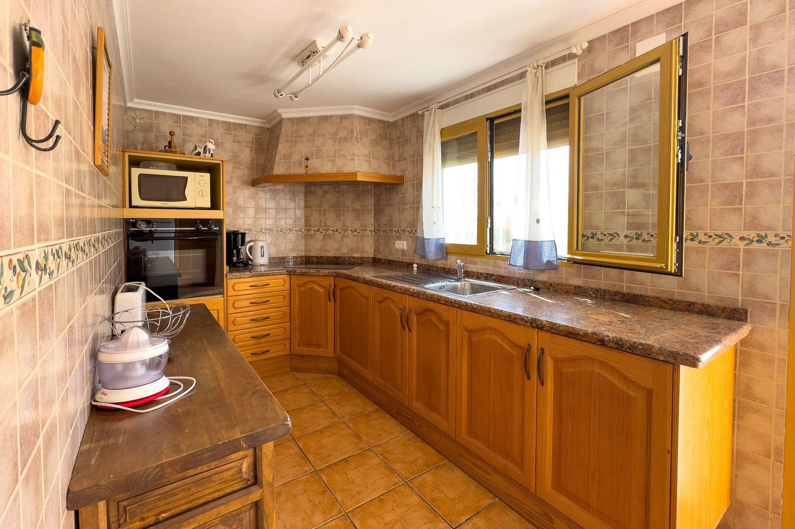 5 bedroom Villa for sale in Calpe / Calp with pool garage - € 650,000 (Ref: 7644535)