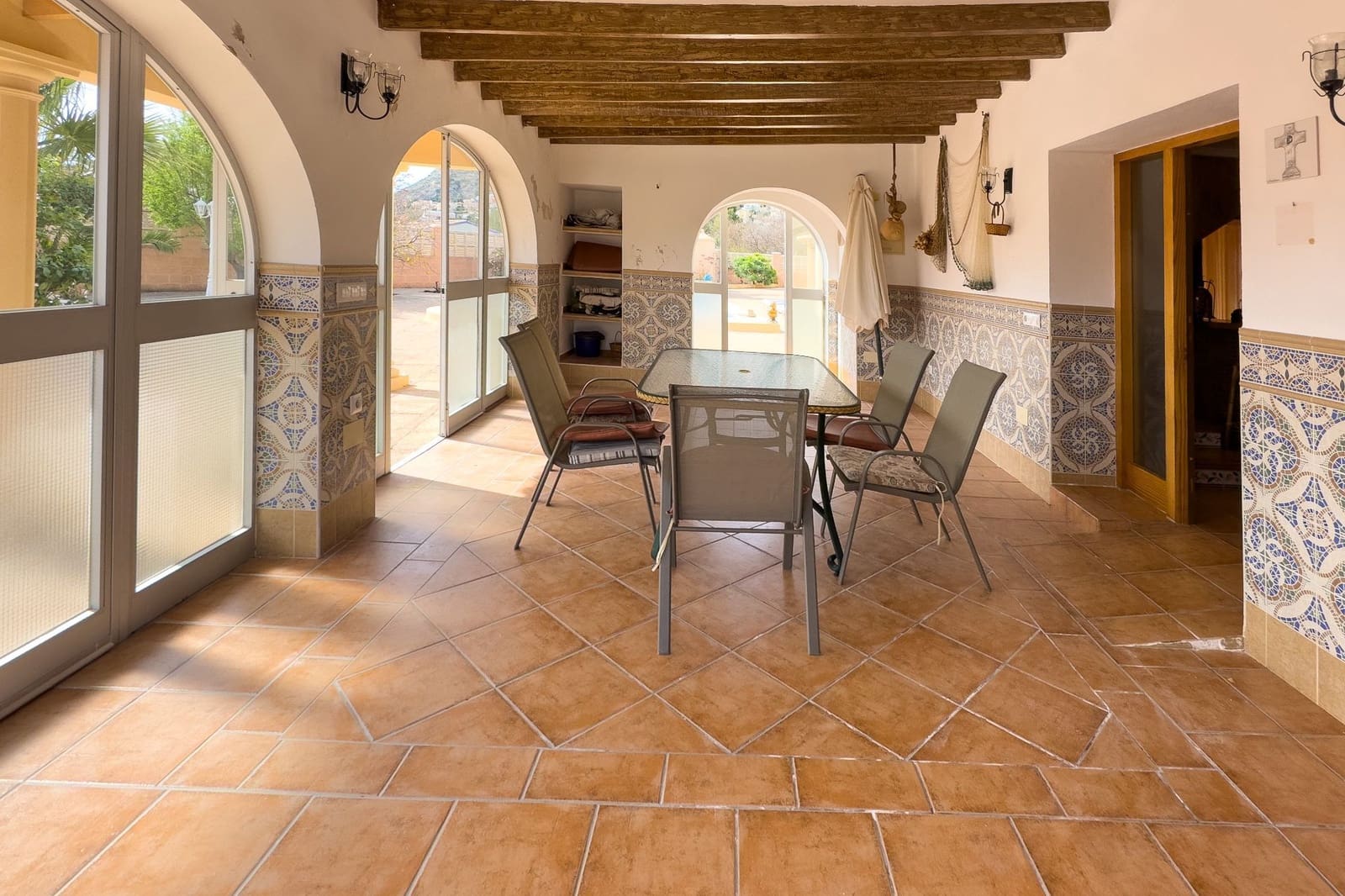 5 bedroom Villa for sale in Calpe / Calp with pool garage - € 650,000 (Ref: 7644535)