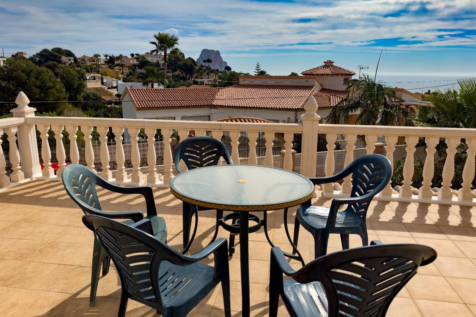 5 bedroom Villa for sale in Calpe / Calp with pool garage - € 650,000 (Ref: 7644535)