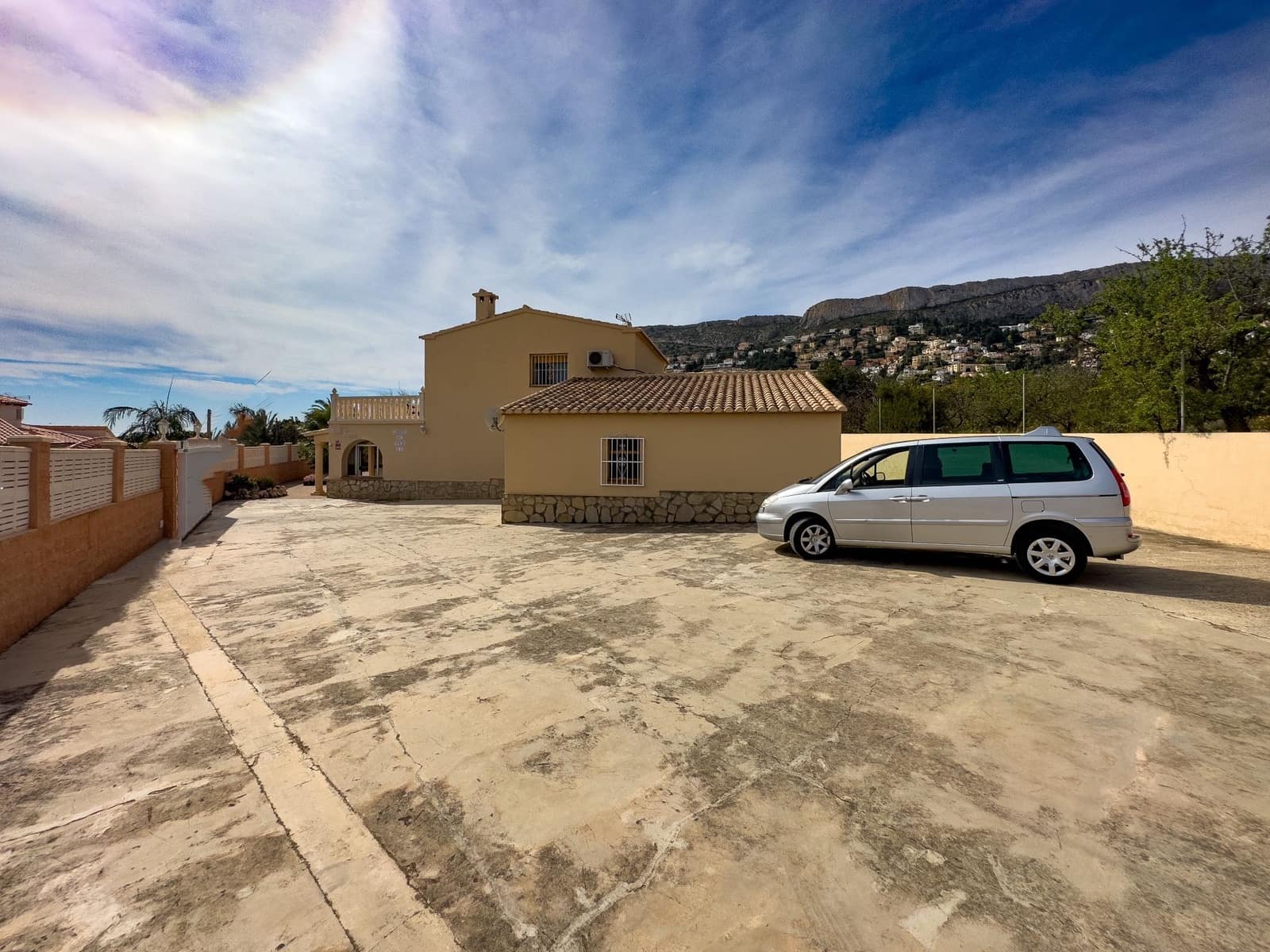 5 bedroom Villa for sale in Calpe / Calp with pool garage - € 650,000 (Ref: 7644535)