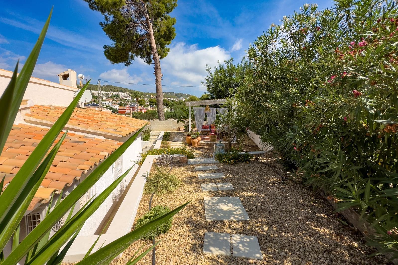 2 soverom Villa til salgs i Calpe / Calp med svømmebasseng garasje - € 520 000 (Ref: 7774904)