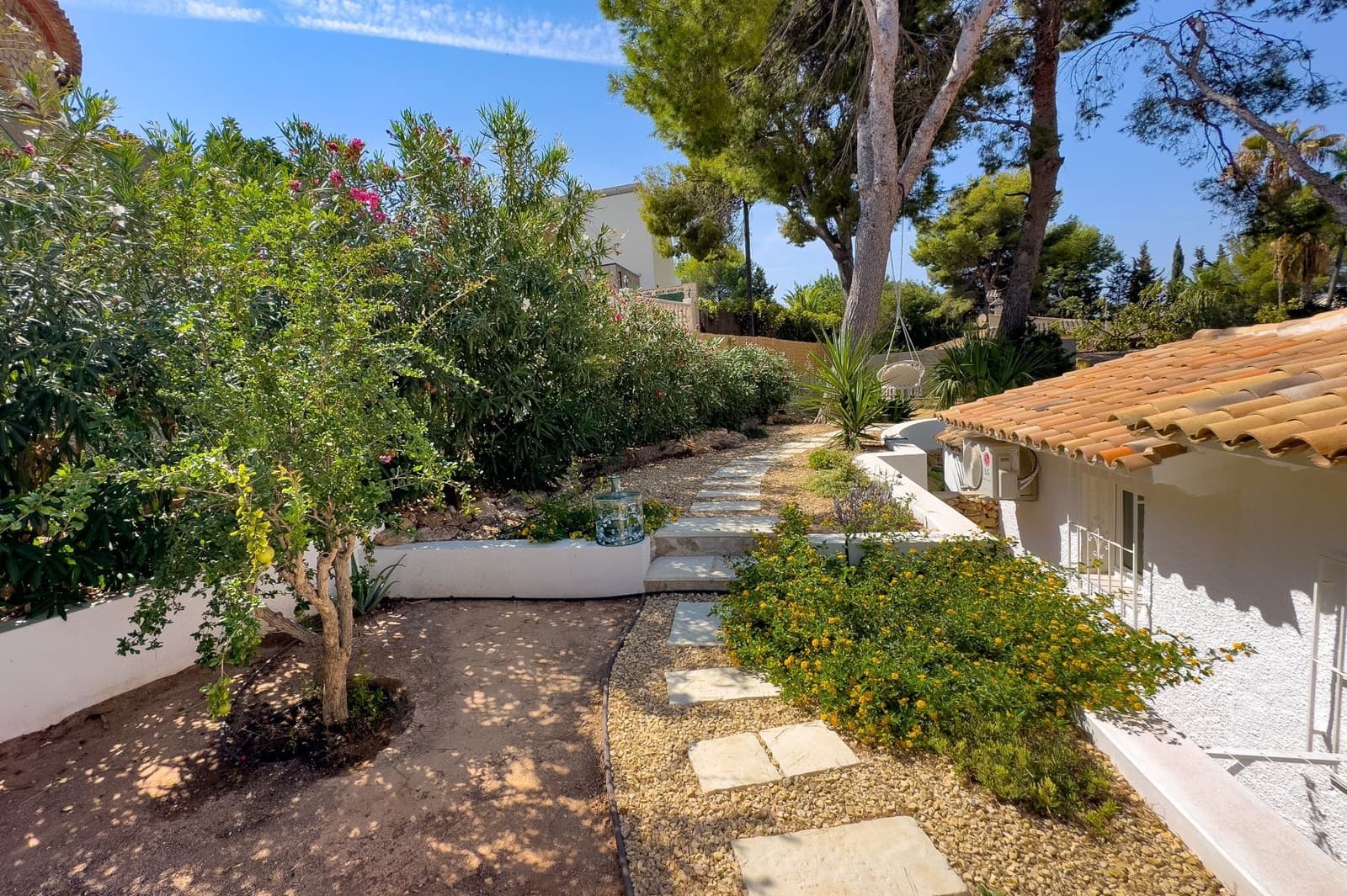 2 soverom Villa til salgs i Calpe / Calp med svømmebasseng garasje - € 520 000 (Ref: 7774904)
