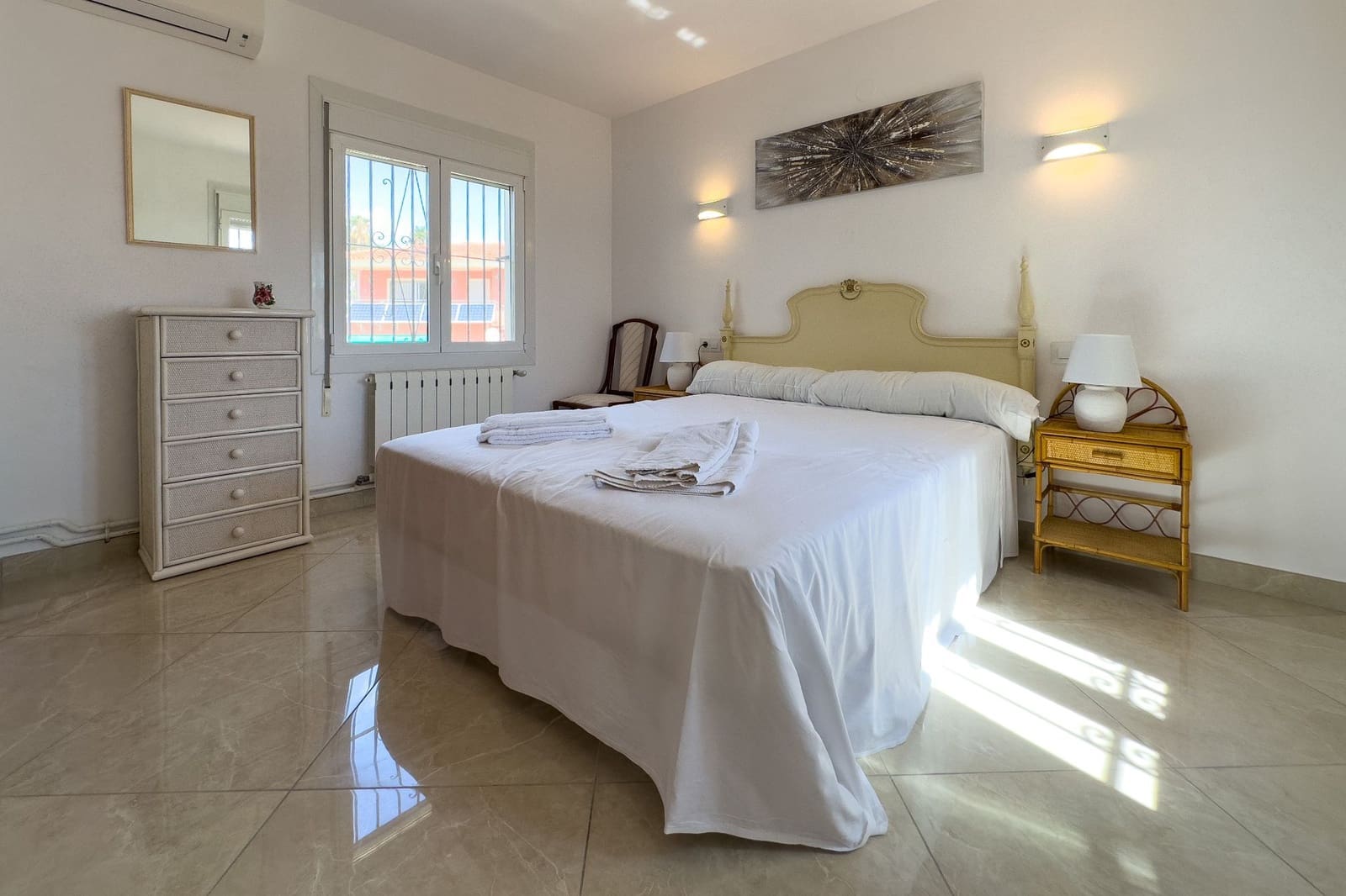 4 bedroom Villa for sale in Calpe / Calp with pool garage - € 649,000 (Ref: 8119157)