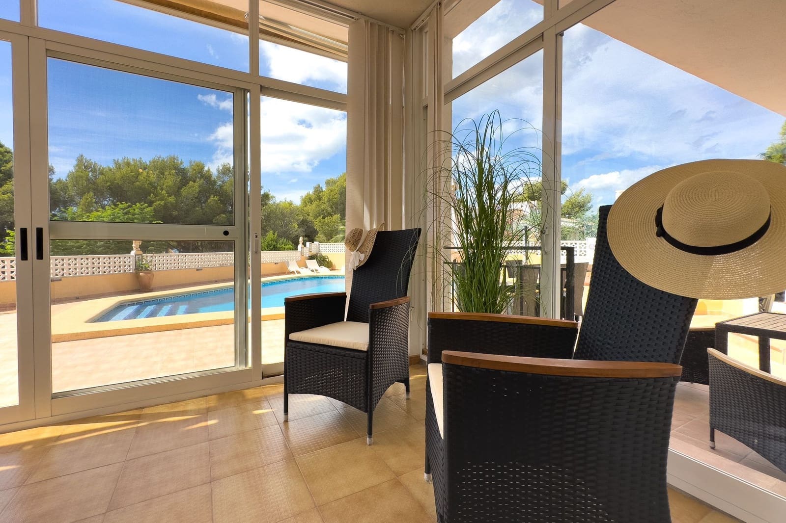 4 bedroom Villa for sale in Calpe / Calp with pool garage - € 649,000 (Ref: 8119157)