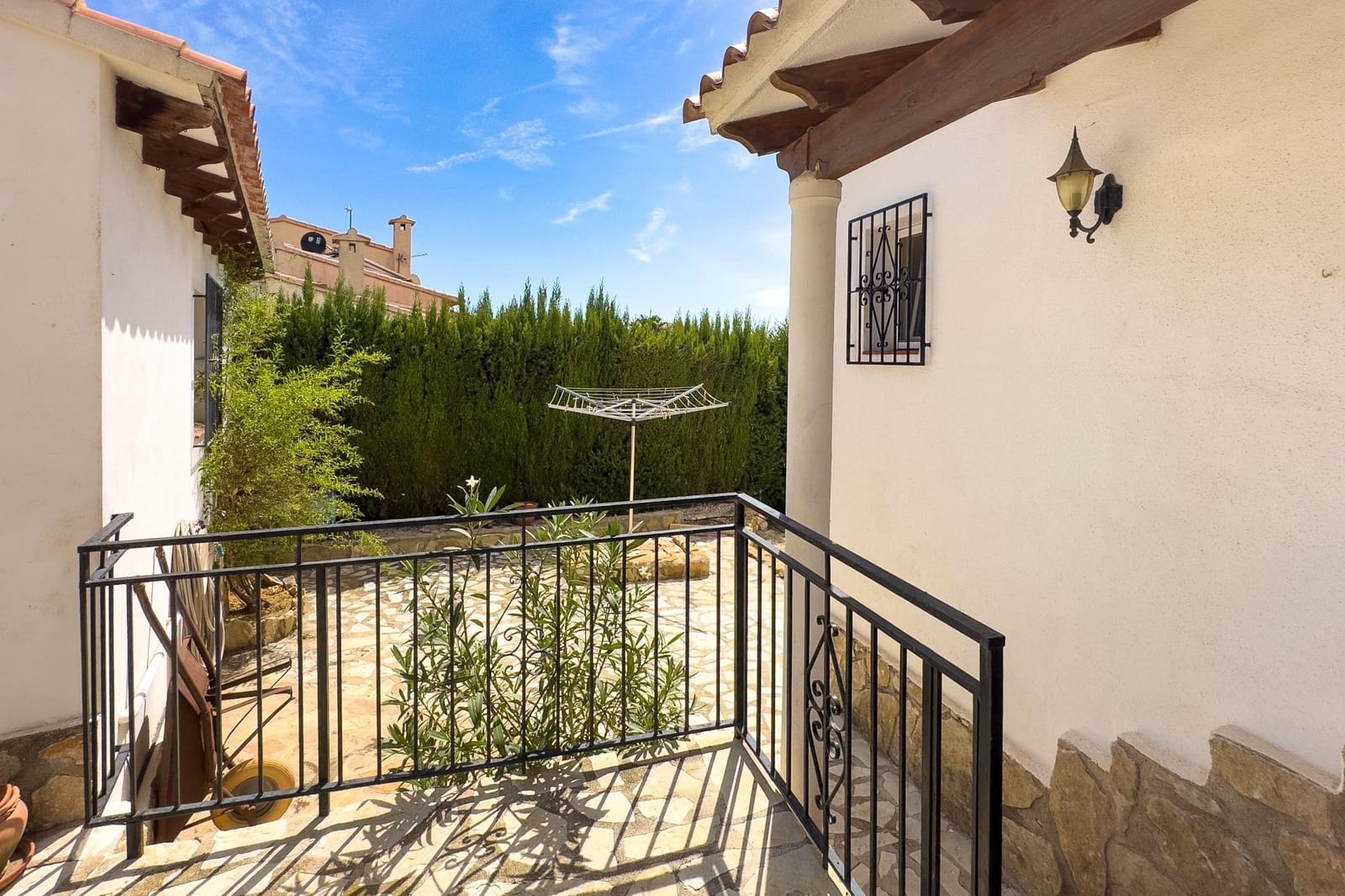 4 bedroom Villa for sale in Calpe / Calp with pool garage - € 649,000 (Ref: 8119157)