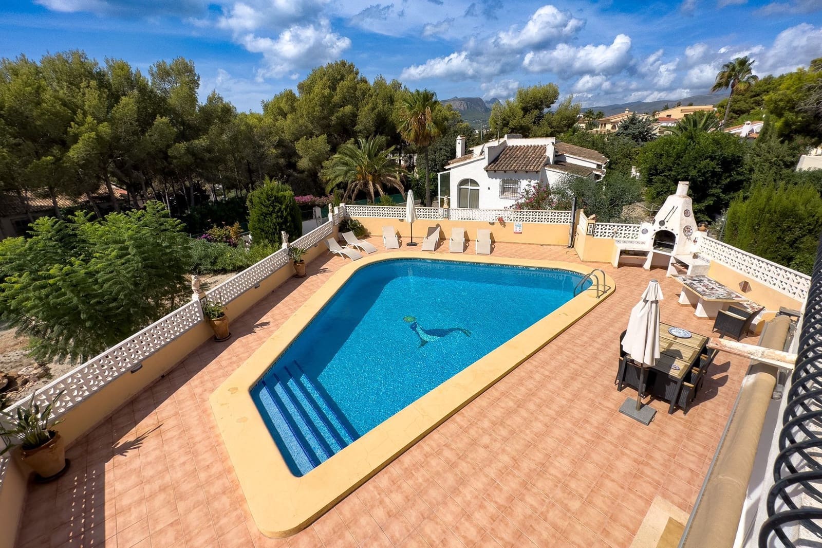 4 bedroom Villa for sale in Calpe / Calp with pool garage - € 649,000 (Ref: 8119157)