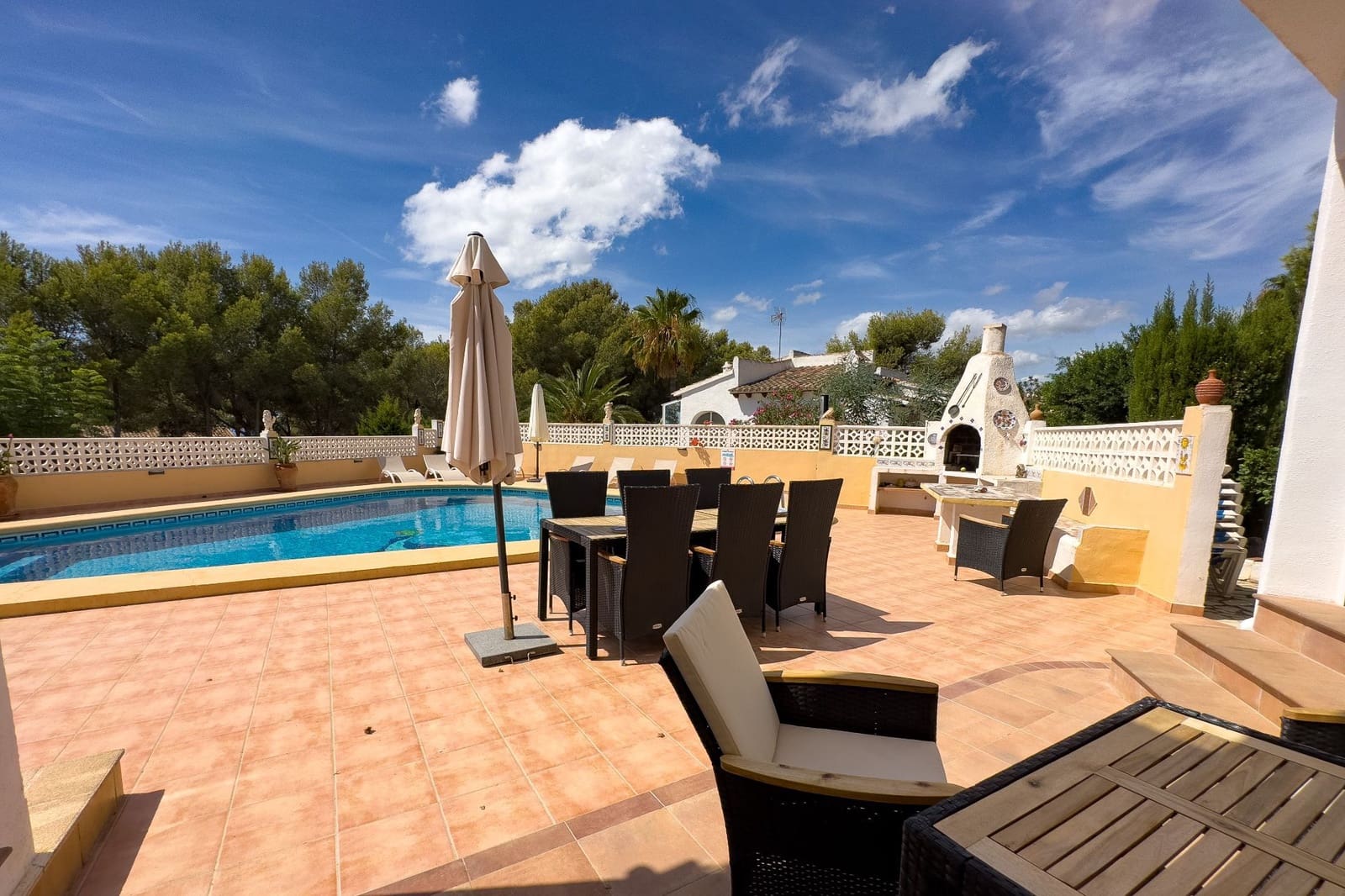 4 bedroom Villa for sale in Calpe / Calp with pool garage - € 649,000 (Ref: 8119157)