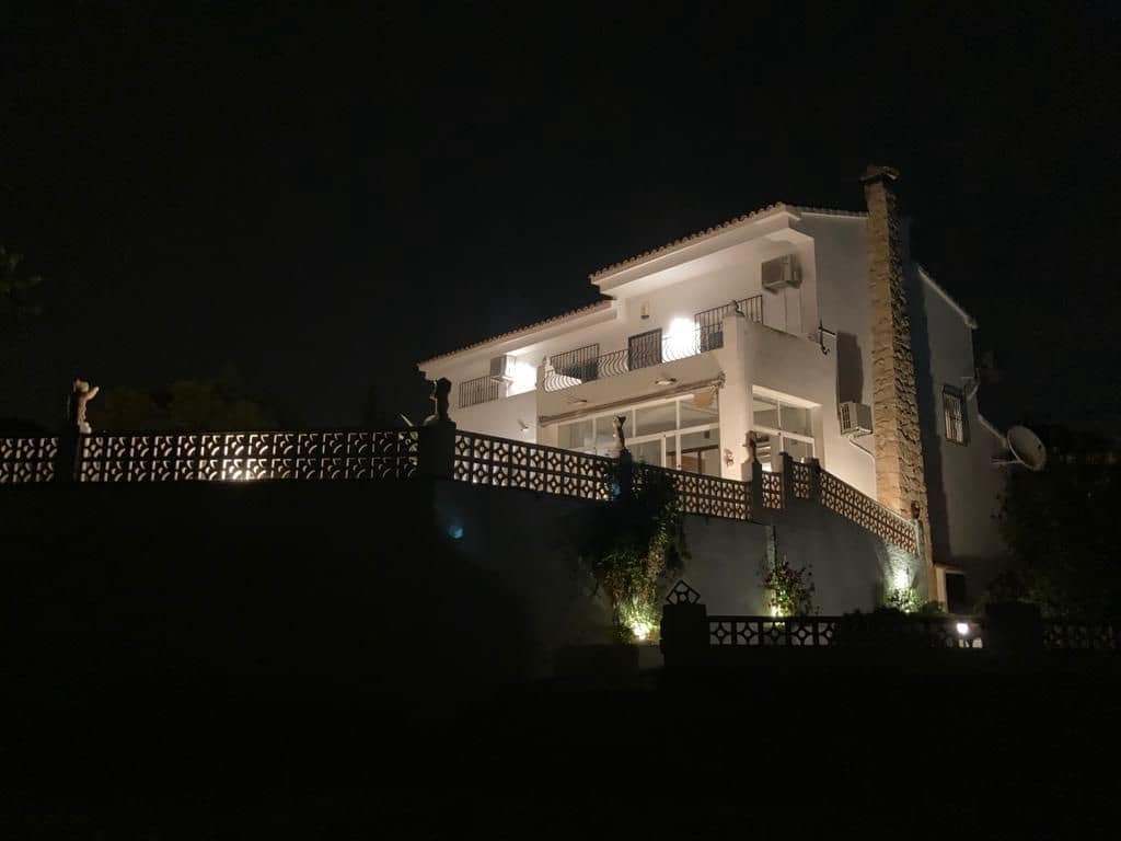 4 bedroom Villa for sale in Calpe / Calp with pool garage - € 649,000 (Ref: 8119157)