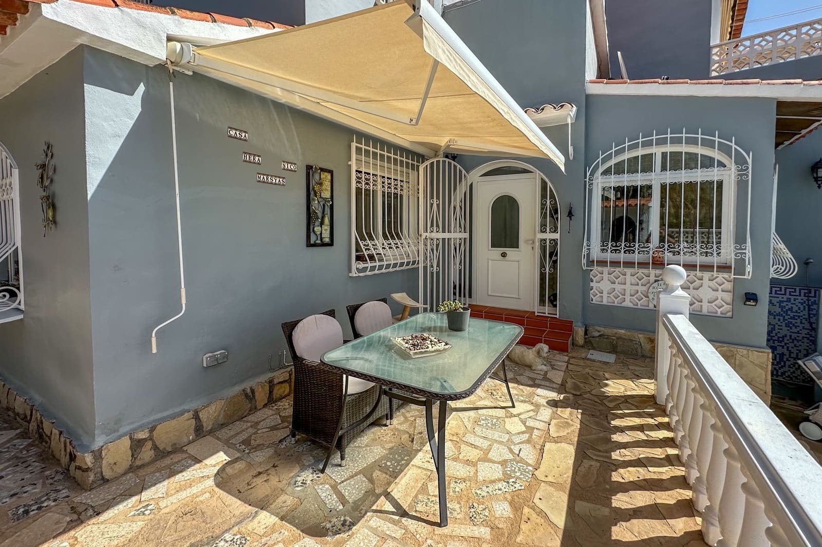 4 makuuhuone Huvila myytävänä paikassa Calpe / Calp mukana uima-altaan 
autotalli - 525 000 € (Ref: 8463461)