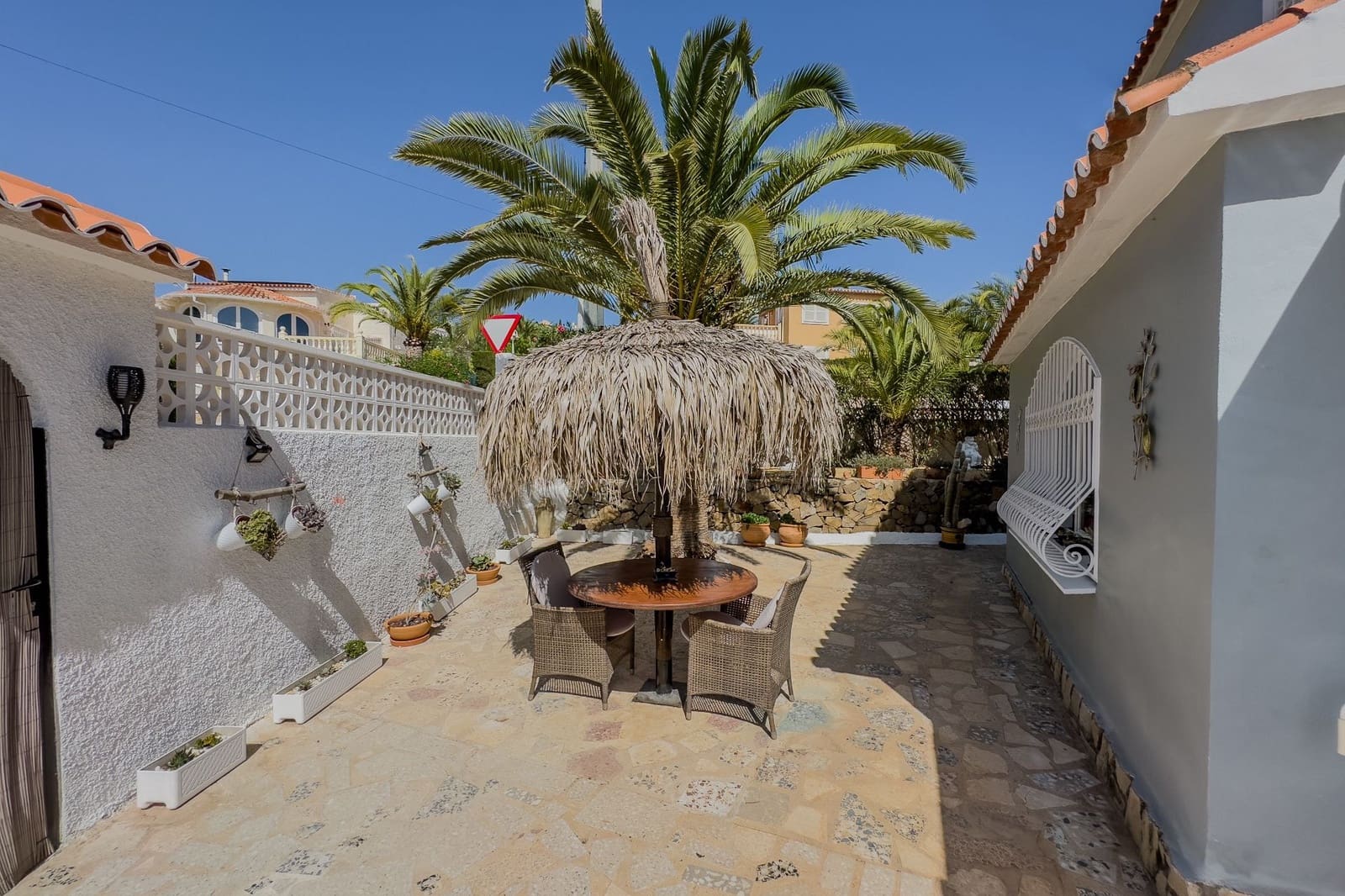 4 makuuhuone Huvila myytävänä paikassa Calpe / Calp mukana uima-altaan 
autotalli - 525 000 € (Ref: 8463461)