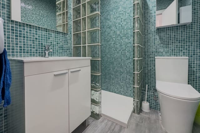 2 bedroom Apartment for sale in Calpe / Calp - € 299,000 (Ref: 8561176)