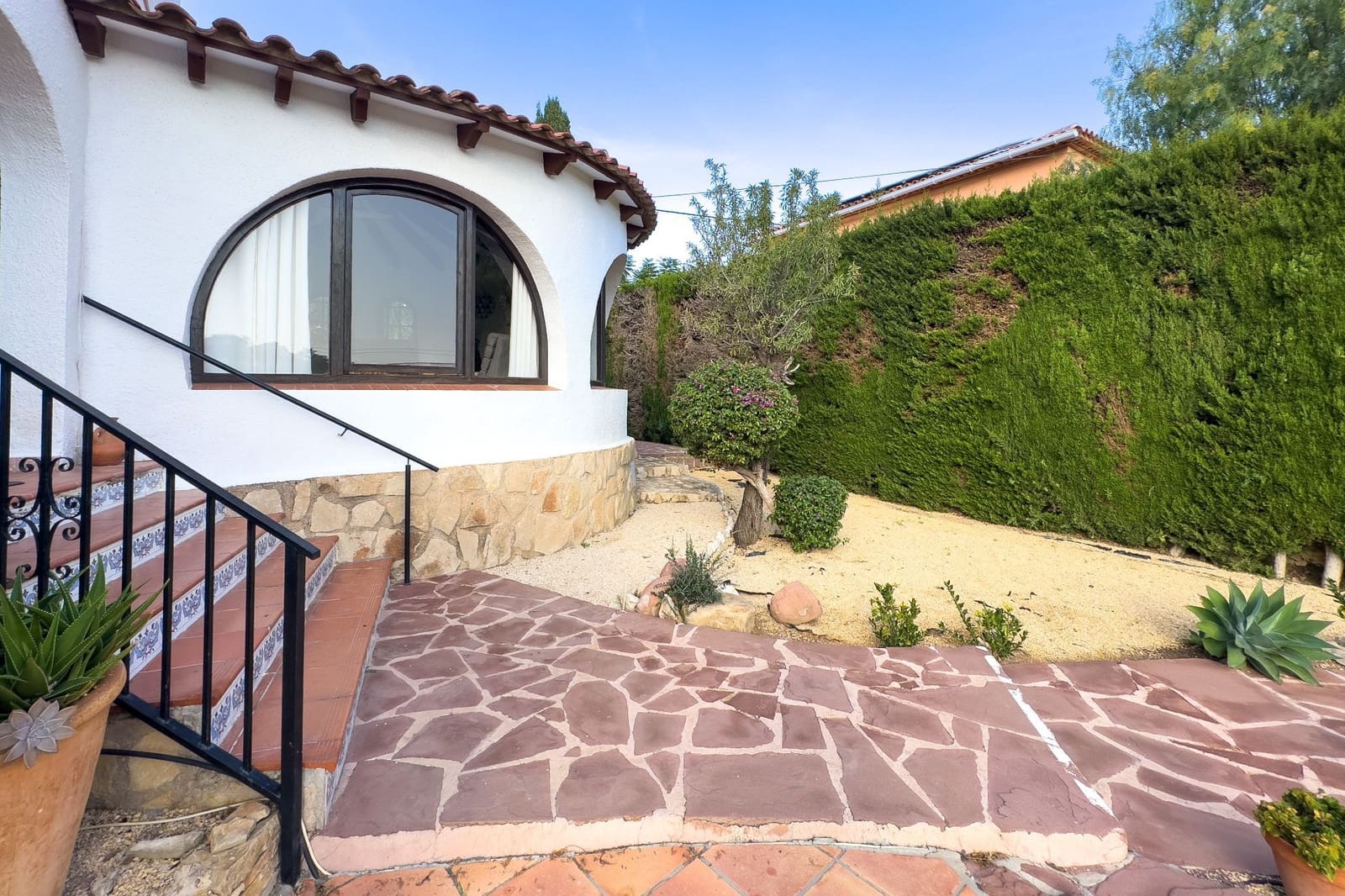 3 makuuhuone Huvila myytävänä paikassa Calpe / Calp mukana uima-altaan 
autotalli - 650 000 € (Ref: 8640795)