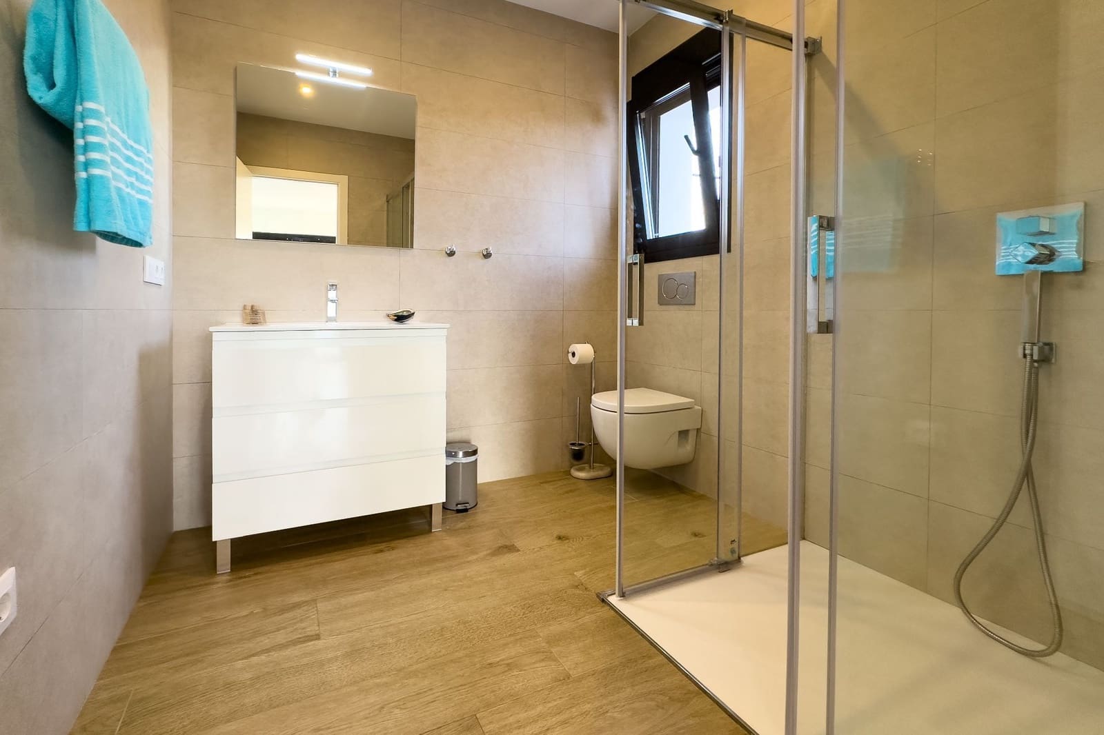 3 makuuhuone Huvila myytävänä paikassa Calpe / Calp mukana uima-altaan 
autotalli - 650 000 € (Ref: 8640795)