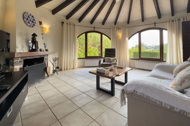 3 makuuhuone Huvila myytävänä paikassa Canuta, Calpe / Calp mukana uima-altaan 
autotalli - 650 000 € (Ref: 8640795)