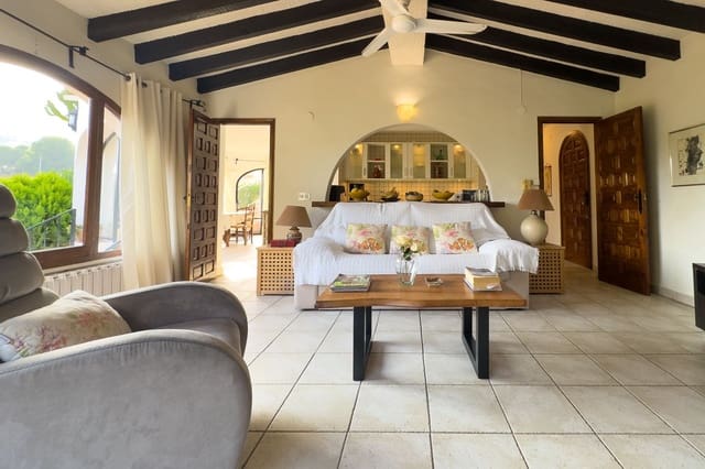 3 makuuhuone Huvila myytävänä paikassa Canuta, Calpe / Calp mukana uima-altaan 
autotalli - 650 000 € (Ref: 8640795)