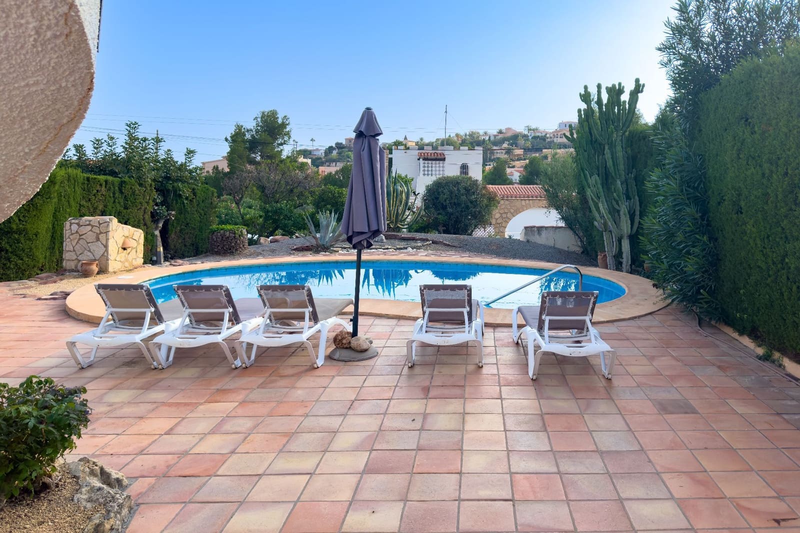 3 makuuhuone Huvila myytävänä paikassa Calpe / Calp mukana uima-altaan 
autotalli - 650 000 € (Ref: 8640795)