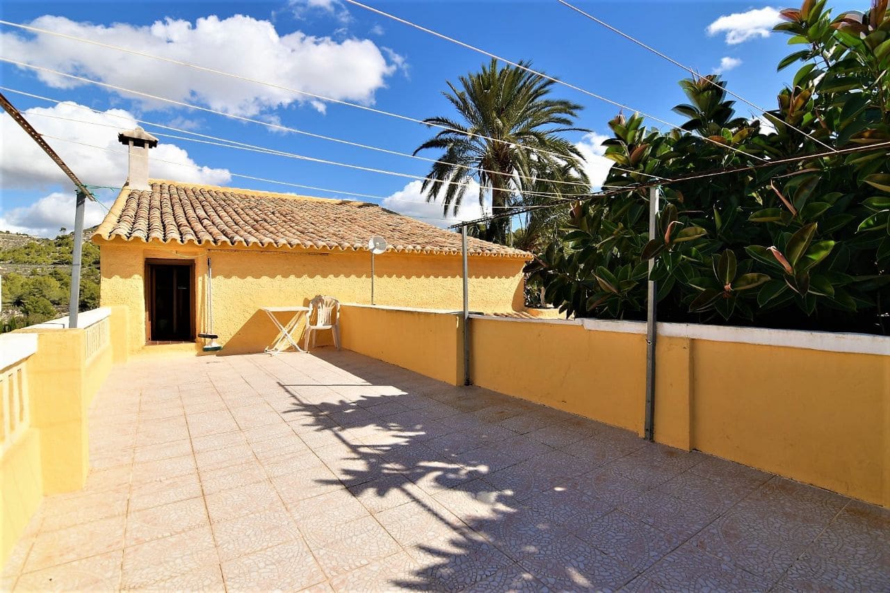 Chalet de 3 habitaciones en Calpe / Calp en venta con piscina garaje - 1.250.000 € (Ref: 8682048)