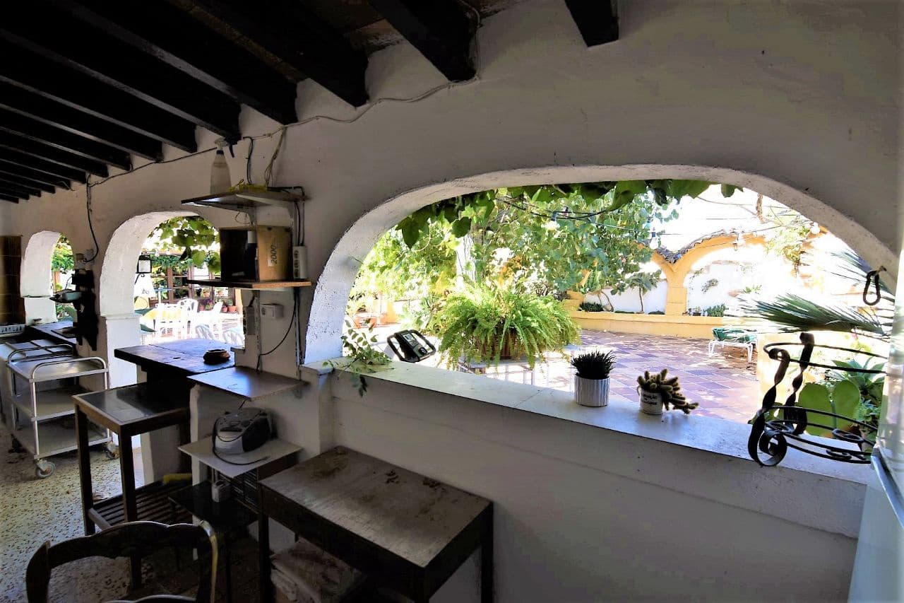 Chalet de 3 habitaciones en Calpe / Calp en venta con piscina garaje - 1.250.000 € (Ref: 8682048)