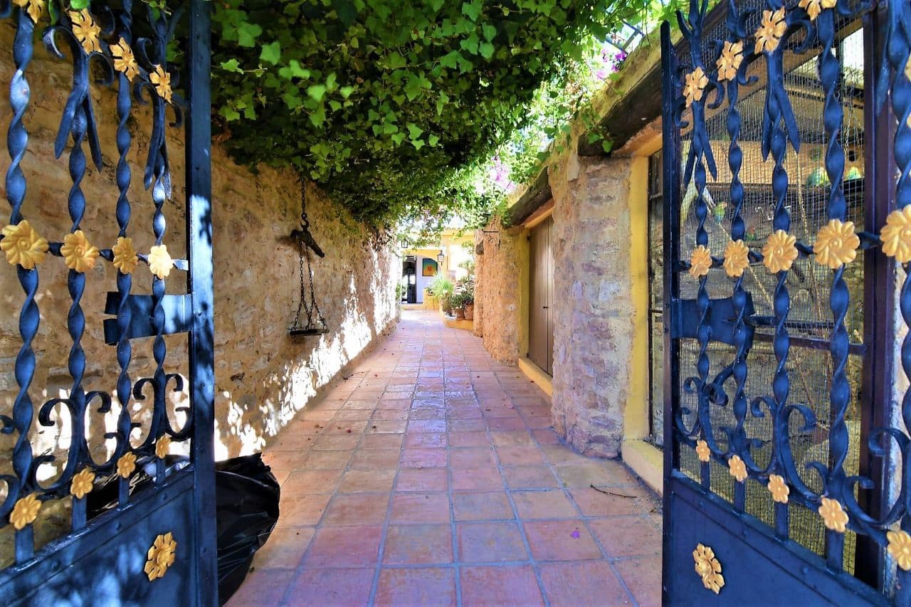 Chalet de 3 habitaciones en Calpe / Calp en venta con piscina garaje - 1.250.000 € (Ref: 8682048)