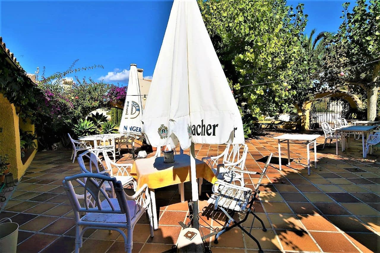 Chalet de 3 habitaciones en Calpe / Calp en venta con piscina garaje - 1.250.000 € (Ref: 8682048)