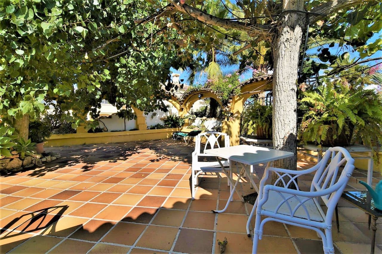 Chalet de 3 habitaciones en Calpe / Calp en venta con piscina garaje - 1.250.000 € (Ref: 8682048)