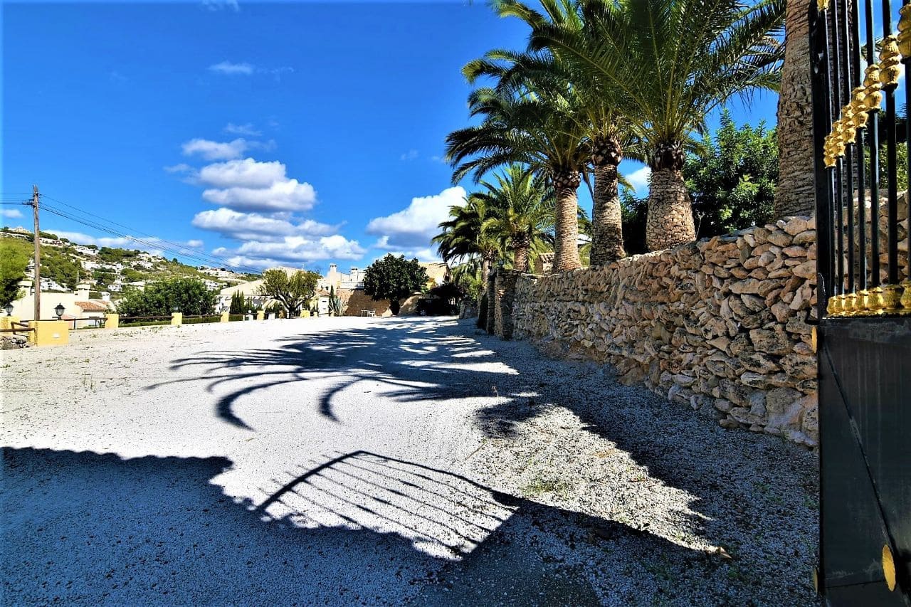Chalet de 3 habitaciones en Calpe / Calp en venta con piscina garaje - 1.250.000 € (Ref: 8682048)