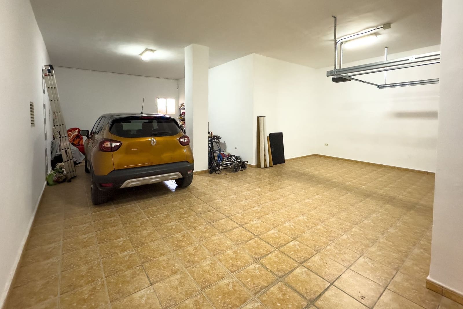 3 bedroom Villa for sale in Calpe / Calp with pool garage - € 890,000 (Ref: 8783499)