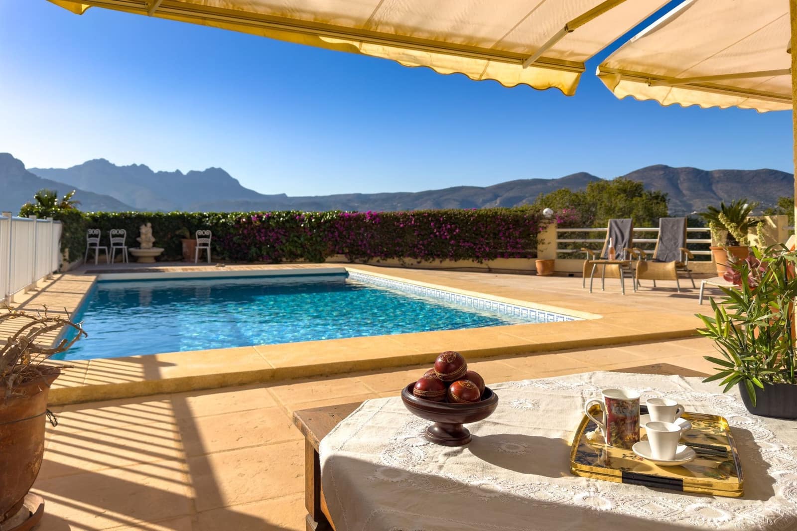 3 bedroom Villa for sale in Calpe / Calp with pool garage - € 890,000 (Ref: 8783499)