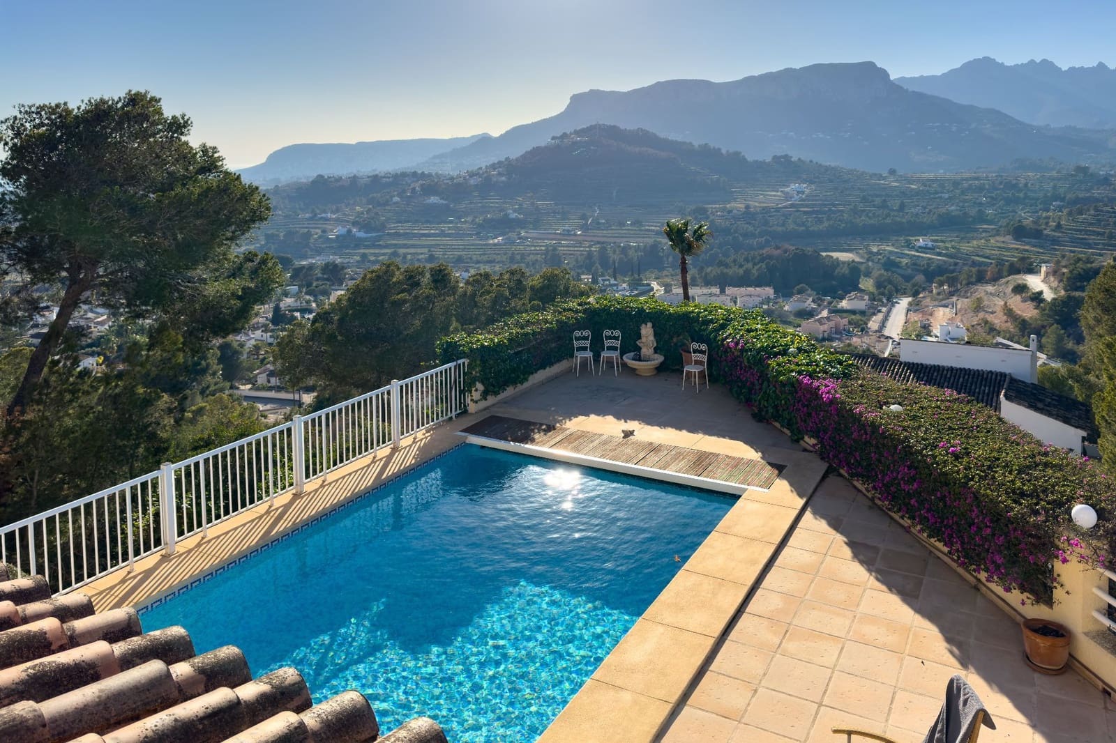 3 bedroom Villa for sale in Calpe / Calp with pool garage - € 890,000 (Ref: 8783499)