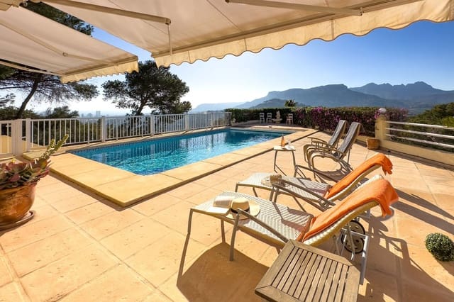 3 chambre Villa/Maison à vendre à Calpe / Calp avec piscine garage - 890 000 € (Ref: 8783499)