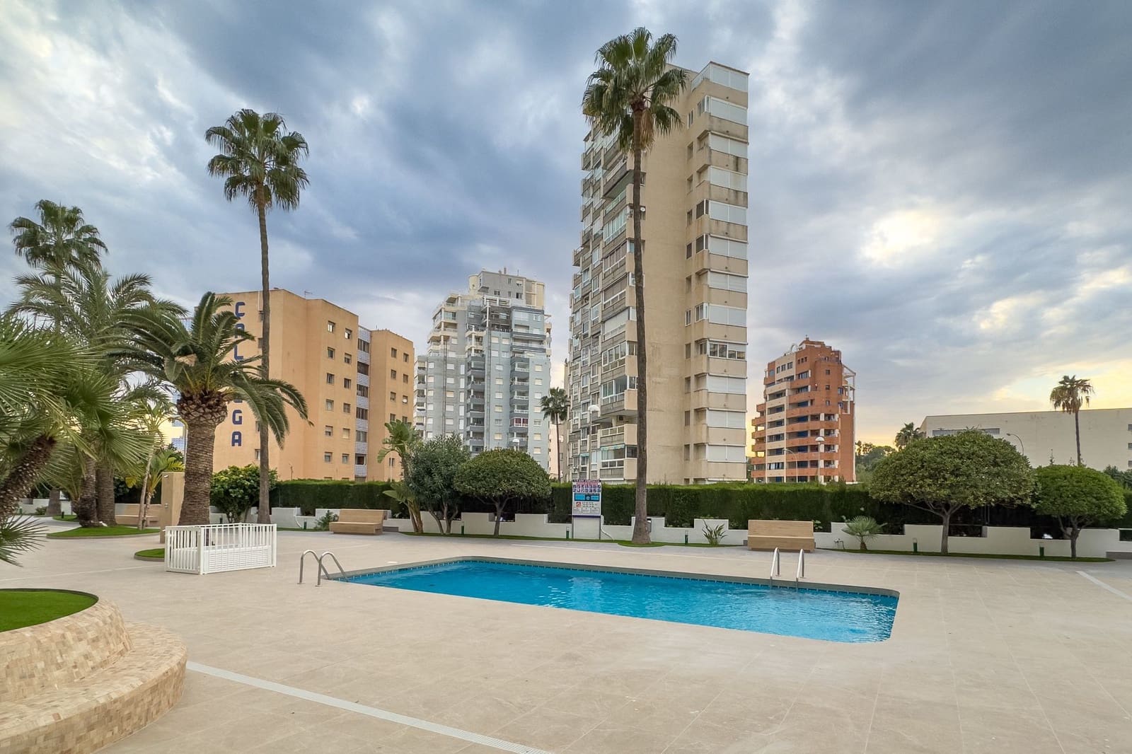 2 bedroom Apartment for sale in Calpe / Calp with pool - € 375,000 (Ref: 8881312)