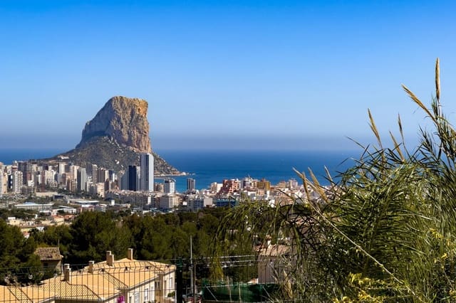 Chalet de 3 habitaciones en Oltamar - Cucarres, Calpe / Calp en venta con piscina garaje - 675.000 € (Ref: 8938390)