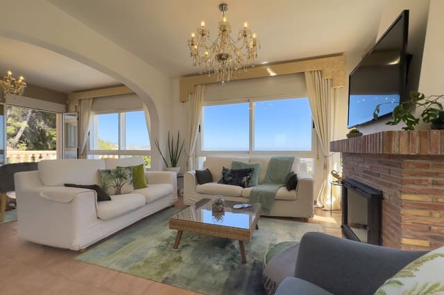 Chalet de 3 habitaciones en Oltamar - Cucarres, Calpe / Calp en venta con piscina garaje - 675.000 € (Ref: 8938390)