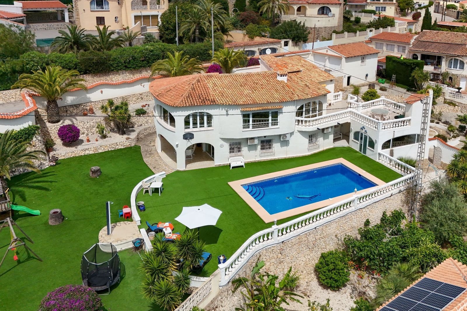 5 soveværelse Villa til salg i Calpe / Calp med swimmingpool garage - € 1.250.000 (Ref: 8980094)